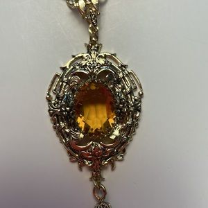 Vintage Whiting Davis amber glass pendant  necklace gold tone chain and …